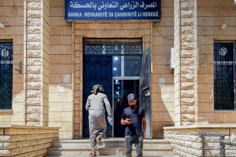 المصرف الزراعي بالحسكة يبدأ صرف مستحقات مزارعي الحبوب