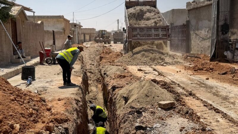 استبدال شبكة الصرف الصحي بطول 1500 متر في مدينة الطبقة