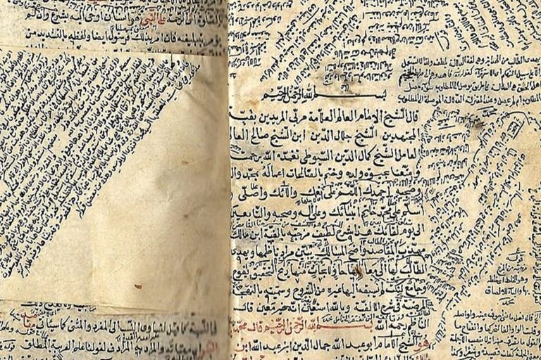 ألفية ابن مالك.. إرثٌ لغويٌّ دمشقيٌّ رسّخ قواعد النحو العربي