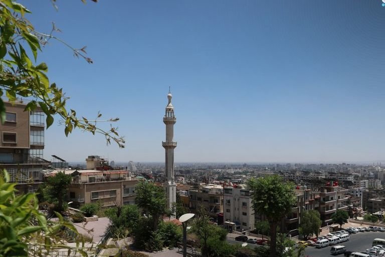 استمرار الأجواء الصيفية المعتدلة في سوريا مع احتمالية هطول أمطار