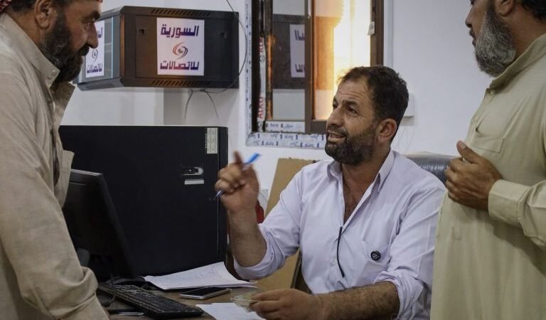 مزارعو الرقة يطالبون بتسريع صرف مستحقات القمح والمصرف الزراعي يوضح الآلية