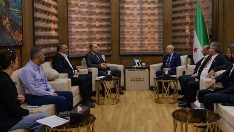 وزارة النقل والأشغال العامة تبحثان تسريع وتيرة المشاريع المشتركة