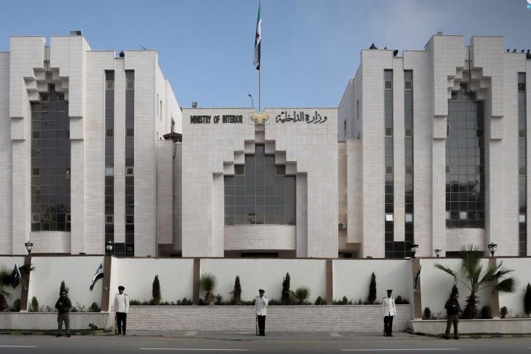 إطلاق نظام الحجز الإلكتروني في دائرة أحوال درعا بدءاً من الأحد