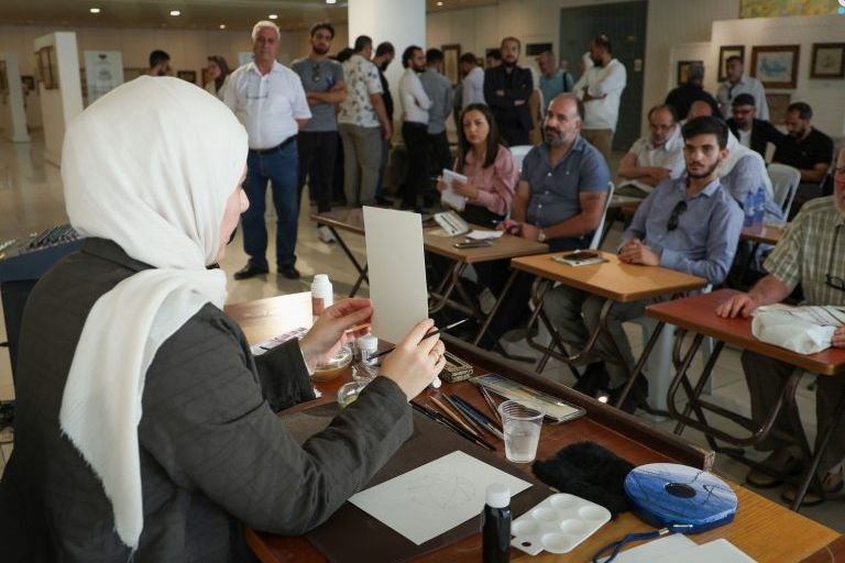 دمشق تستضيف الملتقى السوري للخط والزخرفة لتعزيز المهارات الفنية