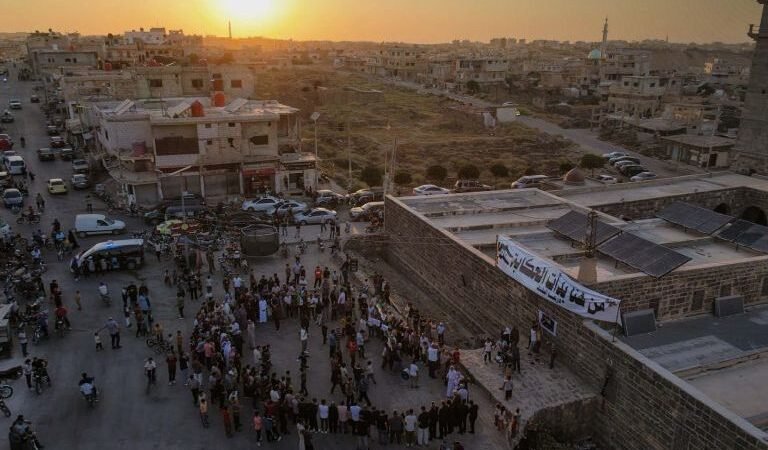 احتجاجات في درعا عقب صدور حكم بإعدام عاطف نجيب
