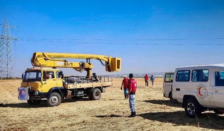 بدء إصلاح خط الكهرباء المغذي لمدينة شهبا وأحياء في السويداء