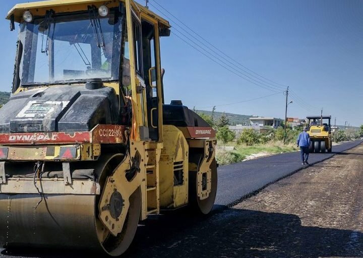 استئناف أعمال تأهيل طريق دركوش – جسر الشغور في إدلب