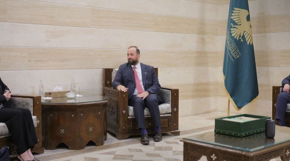 مباحثات سورية سويدية حول تعزيز العلاقات وملف اللاجئين