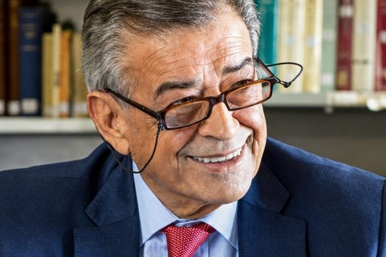 رحيل الباحث والمترجم السوري قاسم المقداد عن عمر ناهز 75 عاماً