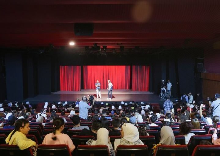 انطلاق أيام مسرح الطفل في دمشق بعرض فلة والأقزام السبعة