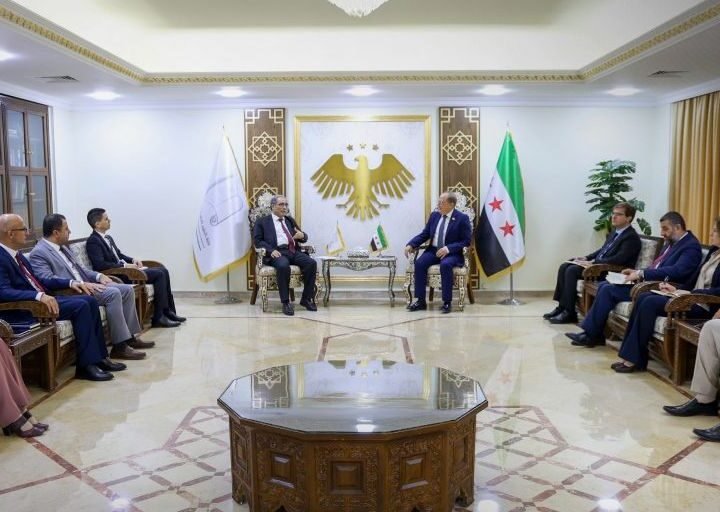 سوريا والجزائر تبحثان تعزيز الشراكة الأكاديمية وتبادل المنح الدراسية