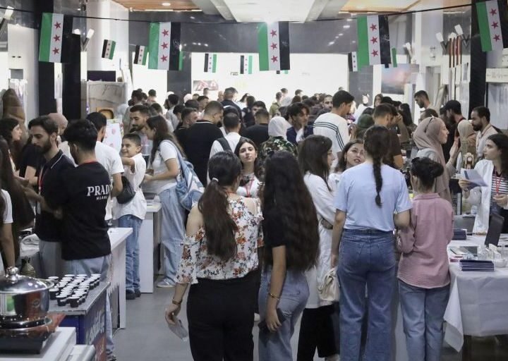فعالية أكاديمية في طرطوس لدعم طلاب الثانوية في اختيار تخصصاتهم الجامعية