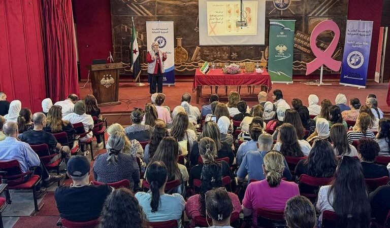 محاضرة علمية في اللاذقية حول الكشف المبكر عن سرطان الثدي