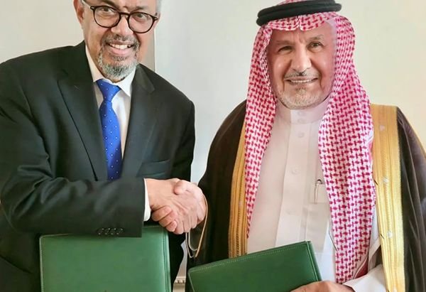 شراكة سعودية مع الصحة العالمية لعلاج أطفال اليمن