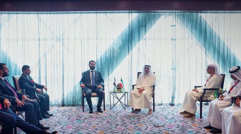 وزير الداخلية السوري يبحث في أبوظبي تعزيز التعاون الأمني مع الكويت