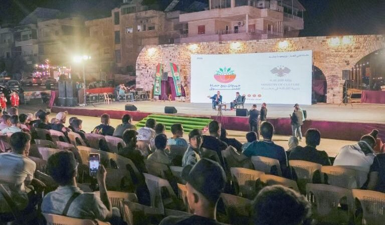 جلسة حوارية في حماة تناقش واقع تعافي الدولة السورية