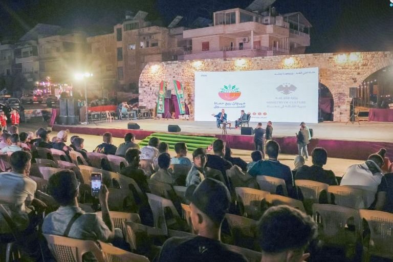جلسة حوارية في حماة تناقش واقع تعافي الدولة السورية