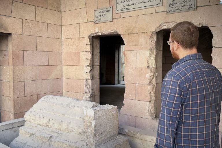 ناجٍ من مجزرة سوق معرة النعمان يستعيد تفاصيل يوم في 2017