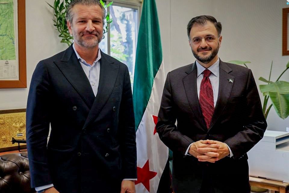 مباحثات حكومية مع شركة “ميتا” لإعادة الخدمات التجارية إلى سوريا