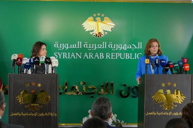 تعاون سوري لبناني لتعزيز الحماية الاجتماعية وضمان عودة اللاجئين