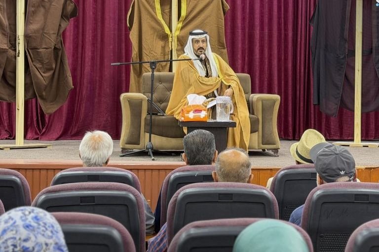 محاضرة في الرقة تسلط الضوء على دلالات الزي الفراتي التقليدي