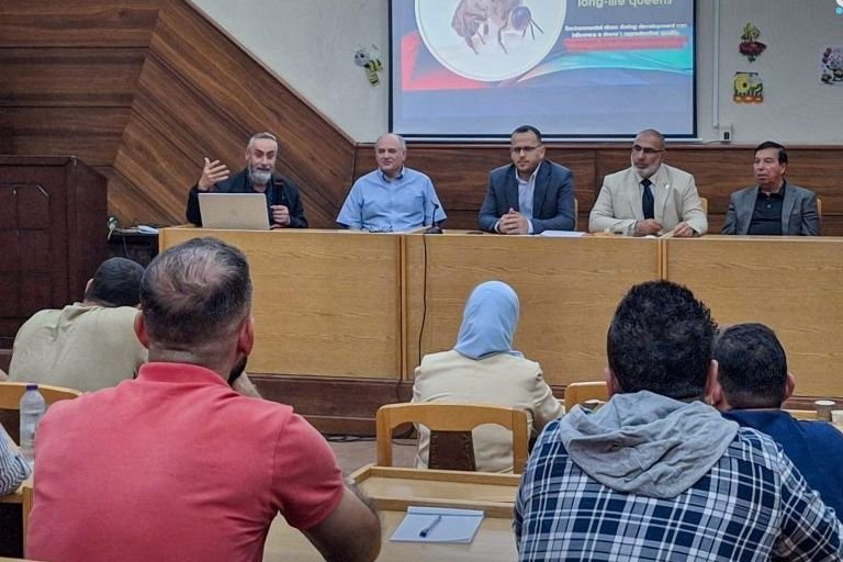 دورة تخصصية في ريف دمشق لتطوير قطاع تربية النحل