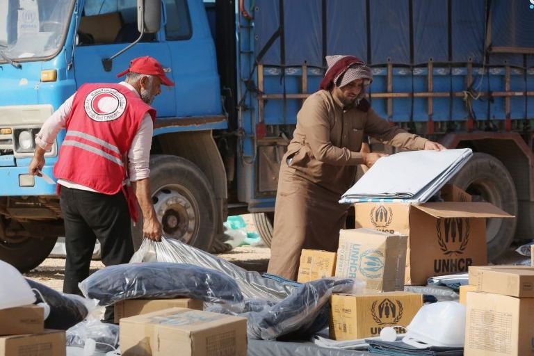 عودة 201 عائلة نازحة من مخيمات إدلب إلى قراها وبلداتها